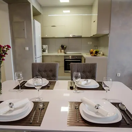 Lulu Διαμέρισμα Μακάρσκα